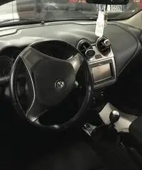 Alfa Romeo MiTo 1.4 78 CV Distinctive Alfa Romeo MiTo 1.4 78 CV Distinctive