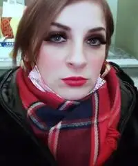 Addetta alle pulizie, cassiera, commessa, tuttofare Addetta alle pulizie, cassiera, commessa, tuttofare