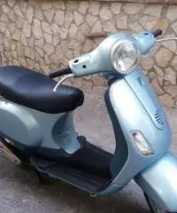 Piaggio Vespa 50 LX - 2005 Piaggio Vespa 50 LX - 2005