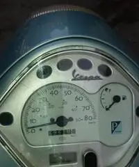 Piaggio Vespa 50 LX - 2005 Piaggio Vespa 50 LX - 2005