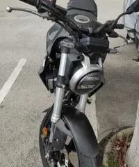 Honda CB300 nuovissima con 18 mesi garanzia Honda CB300 nuovissima con 18 mesi garanzia