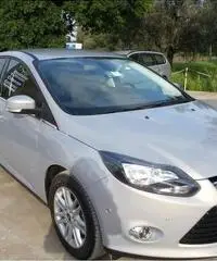 FORD FOCUS TITANIUM 1.6 cc GPL di fabbrica 120 cv FORD FOCUS TITANIUM 1.6 cc GPL di fabbrica 120 cv