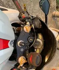Yamaha YZF R1 2007/2008 immatricolata 2009 Yamaha YZF R1 2007/2008 immatricolata 2009