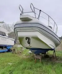 Gommone cabinato