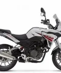 Benelli TRK 251 Benelli TRK 251