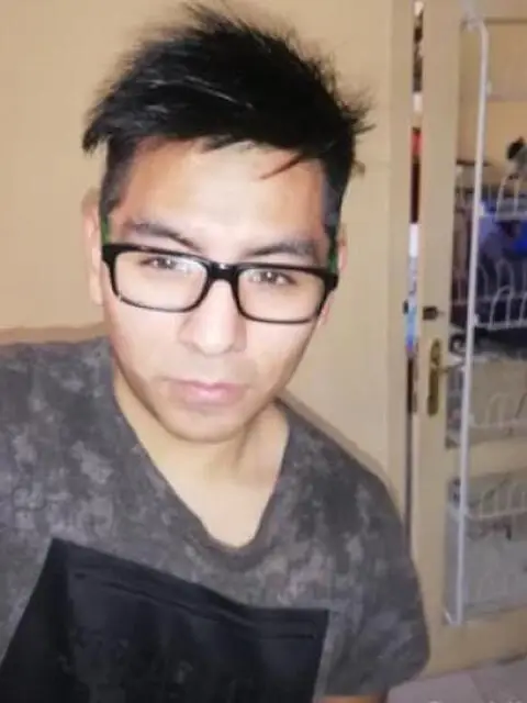 Saldatore, montatore Saldatore, montatore