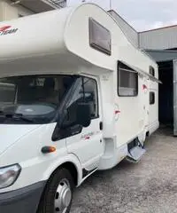 Camper mansardato