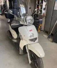 Aprilia Scarabeo 300 - 2009 Aprilia Scarabeo 300 - 2009