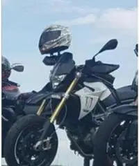 Aprilia dorsoduro 750