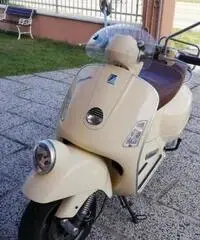 Vespa 250 GTV buone condizioni e pochi chilometri Vespa 250 GTV buone condizioni e pochi chilometri