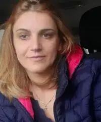 Banchista, donna di pulizie Banchista, donna di pulizie