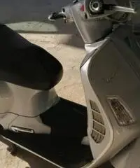 Vespa GT 200 Vespa GT 200