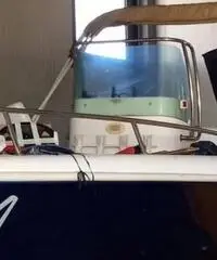 Barca a motore