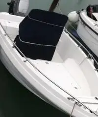 Open motoscafo a motore senza patente