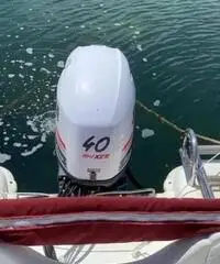 Barca a motore
