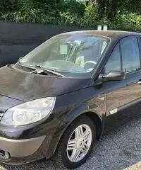 Renault Scenic 1.6 DYNAMIQUE 16v Gomme seminuove Renault Scenic 1.6 DYNAMIQUE 16v Gomme seminuove