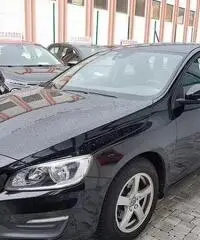 Volvo v60 summum d2 114 cv automatica Volvo v60 summum d2 114 cv automatica