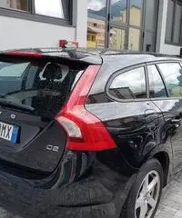 Volvo v60 summum d2 114 cv automatica Volvo v60 summum d2 114 cv automatica