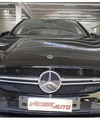 MERCEDES-BENZ A 35 AMG MERCEDES-BENZ A 35 AMG