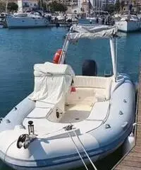 Gommone 6 metri con motore 40-70 4 tempi Mercury