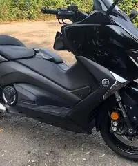 Compro moto incidentate maxi scooter T 3339661249