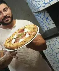 Pizzaiolo esperto Pizzaiolo esperto