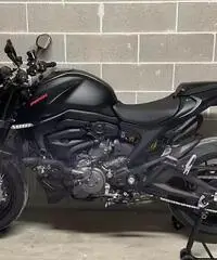 Ducati Monster plus 937 - 2021