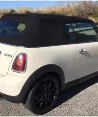 MINI COOPER CABRIOLET 1.6 BENZ (DOMMYcars)