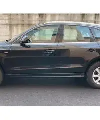 AUDI Q5 3.0 Tdi Quattro S-Line