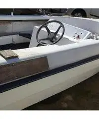 Barca in vetroresina