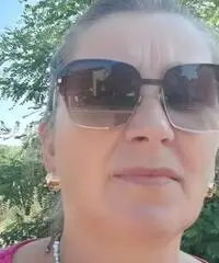 Pulizie, badante, operaia fabbrica e simili Pulizie, badante, operaia fabbrica e simili