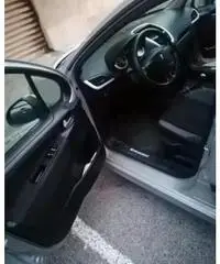 PEUGEOT 207 - motore nuovo