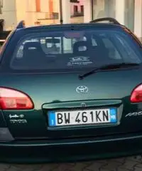 TOYOTA Avensis familiare - 2002 TOYOTA Avensis familiare - 2002