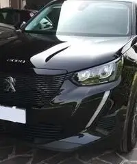 Peugeot 2008 pure tech 100 cv active p Peugeot 2008 pure tech 100 cv active p
