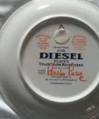 Piatto ceramica Diesel a tiratura numerata, firmato. - Vicenza