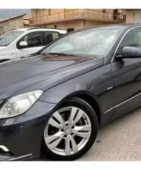 Mercedes-benz E 220 E 220 CDI Coupé BlueEFFICIENCY