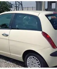Lancia ypsilon 1.2 44kw argento