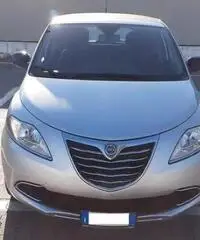 LANCIA Y 1.3 MJT 75 CV S&S GOLD