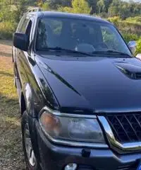 MITSUBISHI Pajero Sport MITSUBISHI Pajero Sport