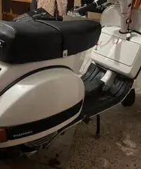 Vespa p200e