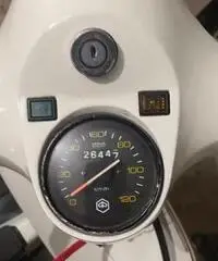 Vespa p200e
