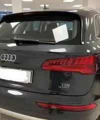 Audi Q5 2.0TDI 150CV Sport navig cam led 2018