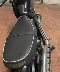 Triumph bonneville Triumph bonneville