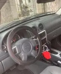 Jeep Cherokee 2.8 automatica Jeep Cherokee 2.8 automatica