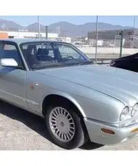 Jaguar jx8 cilindrata 3200 benzina Jaguar jx8 cilindrata 3200 benzina