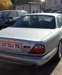 Jaguar jx8 cilindrata 3200 benzina Jaguar jx8 cilindrata 3200 benzina