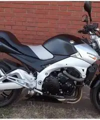 Suzuki GSR 600 - 2006