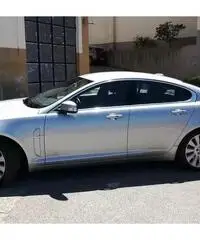 Jaguar XF 2.7 pari al nuovo