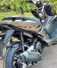 New Kawasaki KL BRERA 300 cc-mot. piaggio LC
