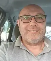 Uomo italiano 50 anni tuttofare e automunito Uomo italiano 50 anni tuttofare e automunito